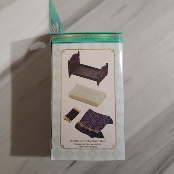 BUNDLE Calico Critters Town Series Designer Studio, Luxury Bed, Fashion Showcase - Picture 9 of 15